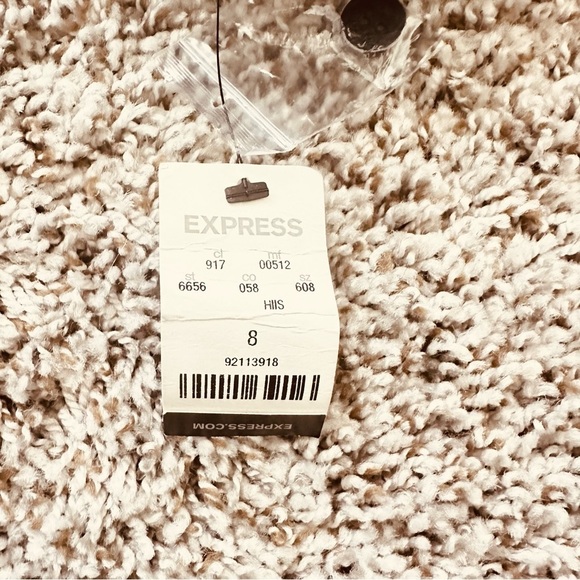 Dressy black shorts with a bow belt size 8 - Picture 4 of 6